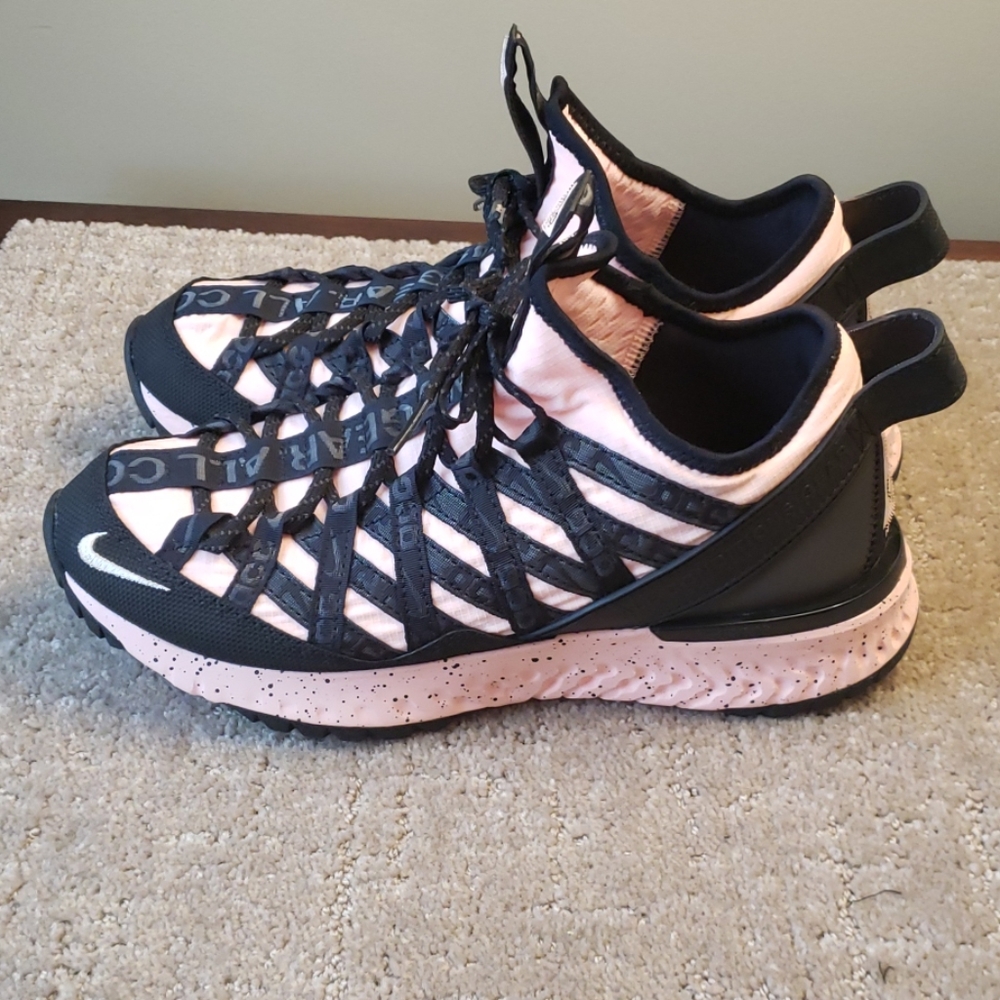 SOLD Nike All Condition Gear Pink Blk Ladies 7.5 - Picture 2 of 8